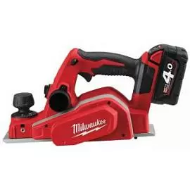 Фото товара «Аккумуляторный рубанок Milwaukee M18 BP-402C (Li-Ion 4 Ач)»